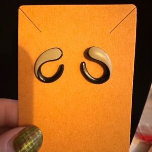 Vintage Black and Green Earrings